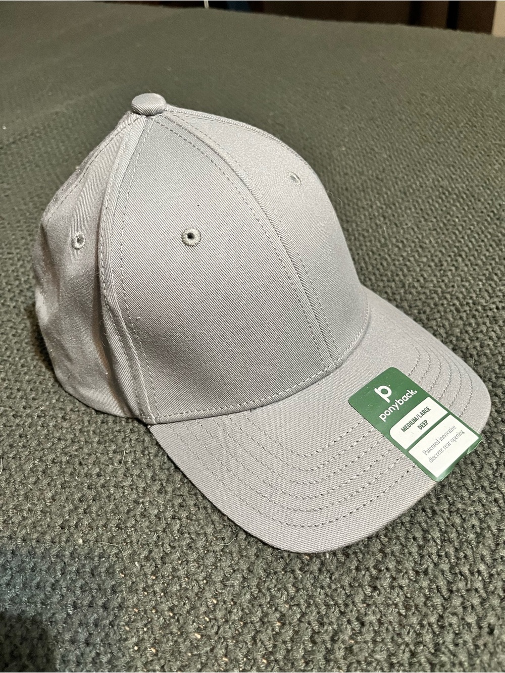 Ponyback hat in gray M/L Deep Fit